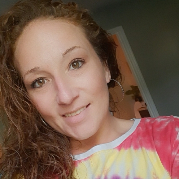 Meet your Posher, Tabitha - Picture 1 of 1